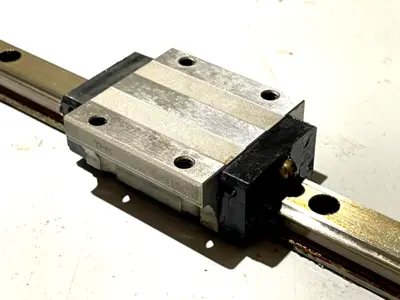 Used THK SHS15CR2+1524L Linear Guides Michigan US | Maverick Industrial Sales #1397534