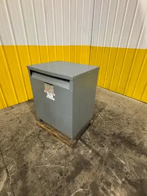 112.5 KVA SQUARE D 480 <-> 208Y/120 ELECTRICAL 3 PHASE TRANSFORMER: YOBRO #24136