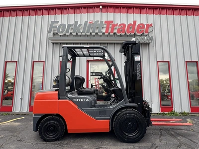 USED 2010 TOYOTA 8FGU32
