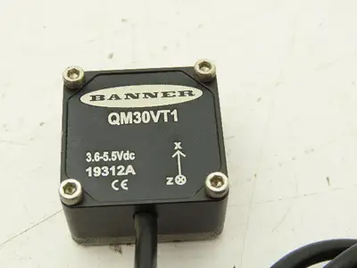 Banner QM30VT1 Industrial Vibration Temperature Sensor Magnetic Mount 80" Cord