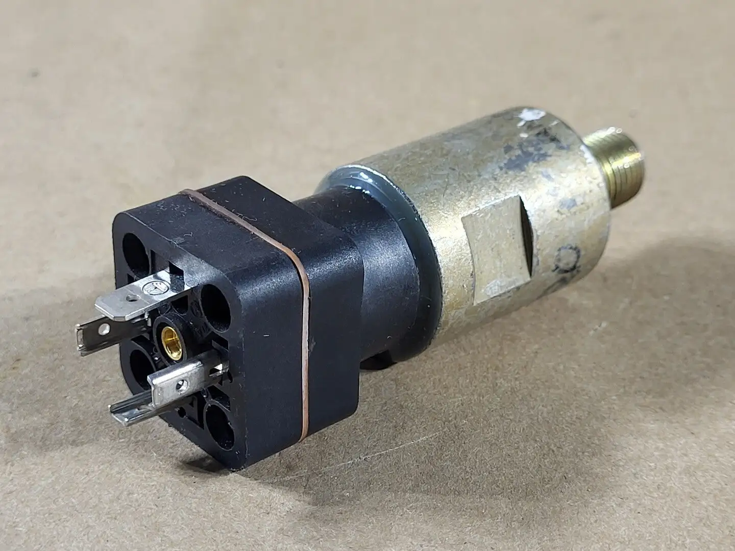 NEW MILLER TECHNOLOGY 824320