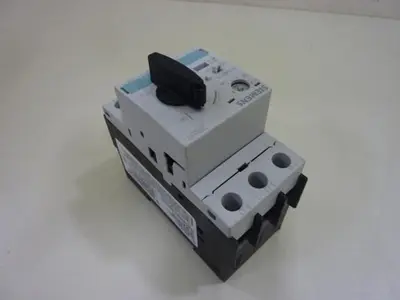 USED SIEMENS 3RV1021-0GA10