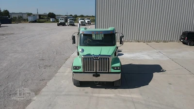 New | in-Stock 2025 WESTERN STAR 47X Cab Chassis trucks Texas US | Roll Off Truck World #1492024