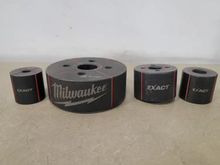 Used MILWAUKEE _UNKNOWN_ Tooling & Accessories (Other) British Columbia CA | Lenmark #408897
