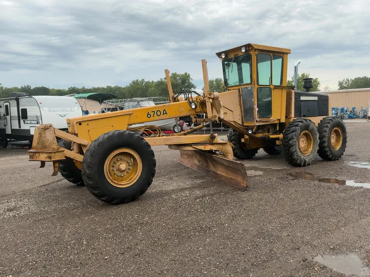 Used JOHN DEERE 670A Motor Graders Michigan US | Miedema Asset Management Group #1425220