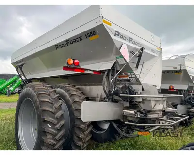 Used UNVERFERTH _UNKNOWN_ Dry Spreaders Iowa US | Keast Enterprises #1360495