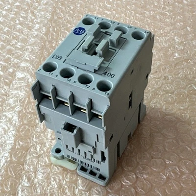 NEW Allen Bradley 100-C09D400