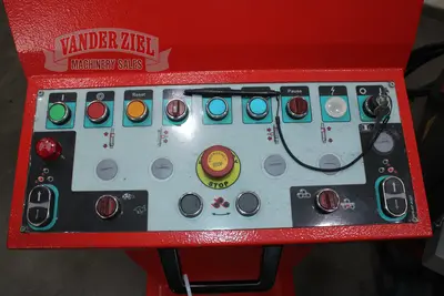 Used AKYAPAK APK 61 Angle Bending Rolls Michigan US | Vander Ziel Machinery Sales #1493518