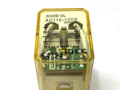 USED IDEC POWER RELAY 120VAC 10A
