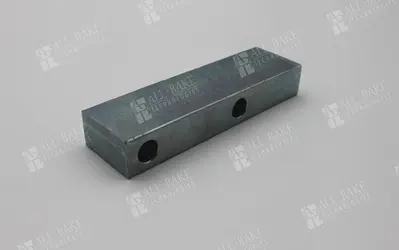 Hinge Lower Half 135 & Prior - RV40666800