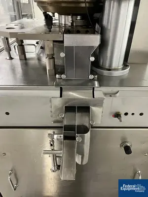 USED Manesty Manesty Unipress, 34 stations with Spare Parts