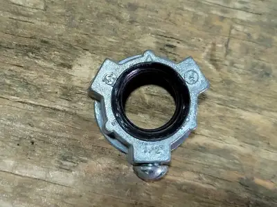 1/2" Grounding Bushing Locknut