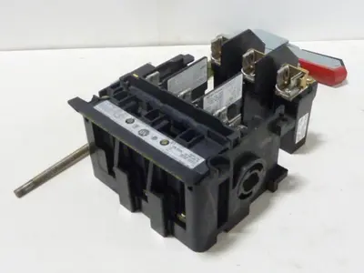 USED ALLEN BRADLEY 1494V-DS30 SER A