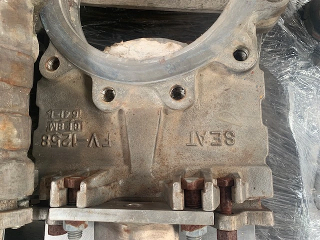 Fabri-Valve 10"-150 knife gate valve, hand wheel operated