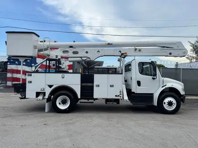 Used 2018 FREIGHTLINER M2 106 Tractors & Trailers Florida US | Truck and Van Outlet #1506266