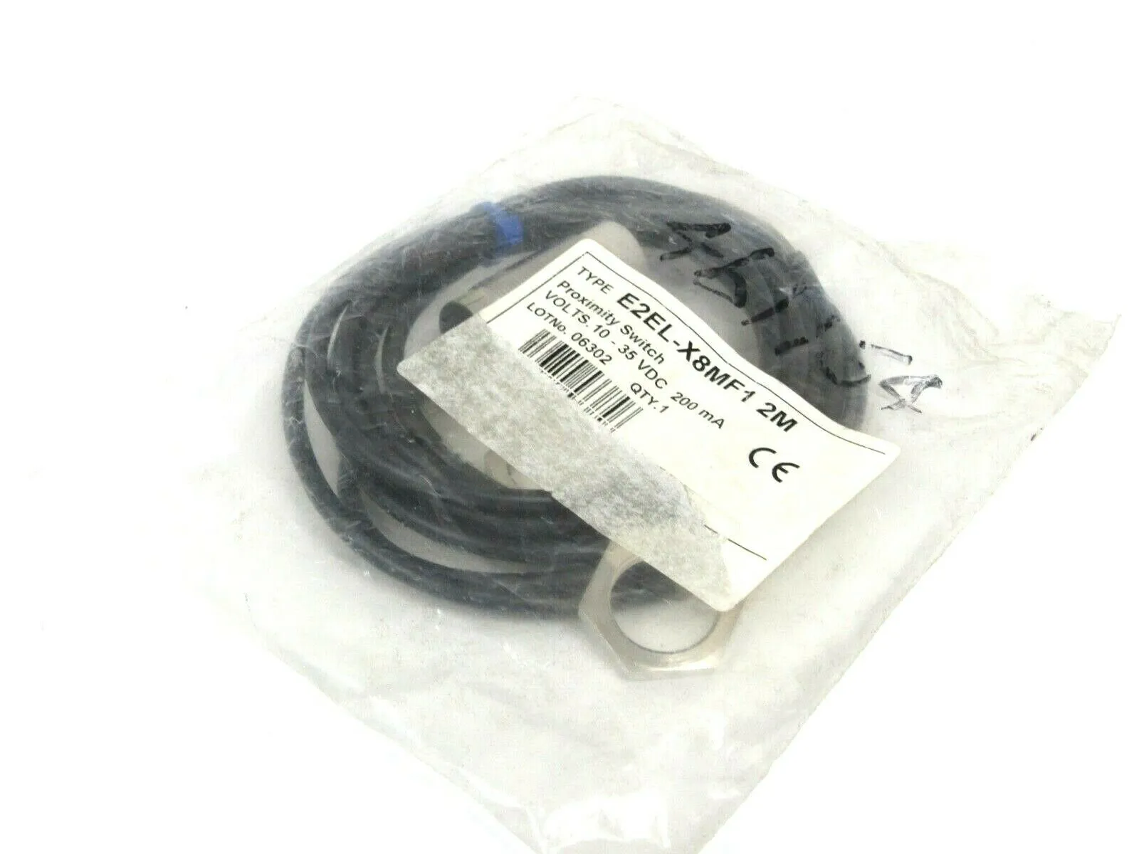 NEW OMRON E2EL-X8MF1 PROXIMITY SWITCH E2ELX8MF1