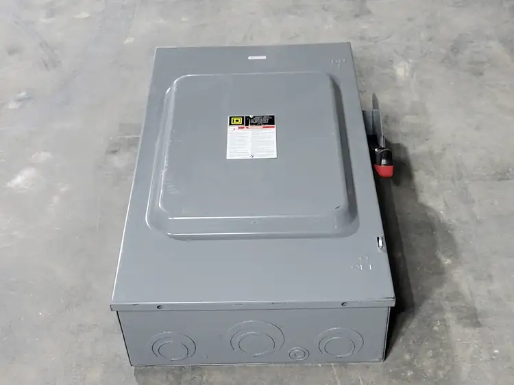 Used SQUARE D CH364 Switchgears British Columbia CA | Lenmark #913806