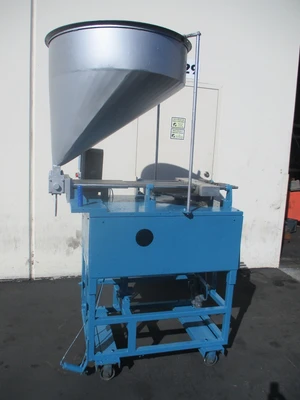 6 Head Liquid piston filler for paint / glue / liquid