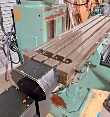 Bridgeport _UNKNOWN_ Machining Centers & Milling Machines | Amiron Machinery (11)