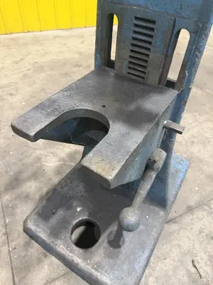 6 TON FAMCO MODEL #5R ARBOR PRESS: YOBRO #24691
