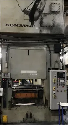 USED 1985 KOMATSU PRESSES KOMATSU E2P-300 PRESS