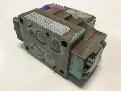USED VICKERS DG3V72AE10JASM01Z