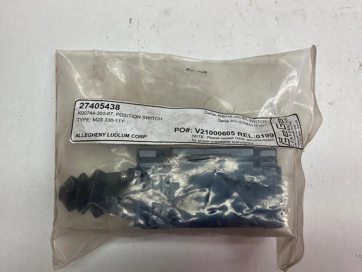 Used SCHMERSAL M2S 330-11Y Miscellaneous Equipment (Electrical & Power) | Surplus Asset Holdings #1197926