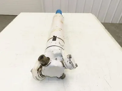 Oshkosh F-2146 Spicer Slip Yoke 16 Spline Rear Drive Shaft 35" Long U-joint