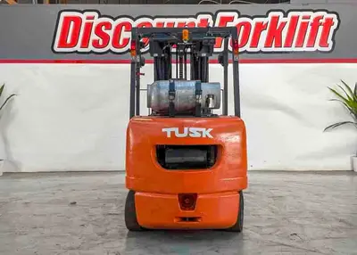USED 2006 TUSK 800CG-8