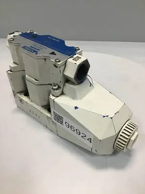 USED VICKERS DG4V5DALMP7LH630B42