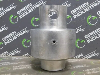 Unbranded PC13237-1 Clevis 0.875 in Bore 4.75 in L 0.74 in Mounting Hole New