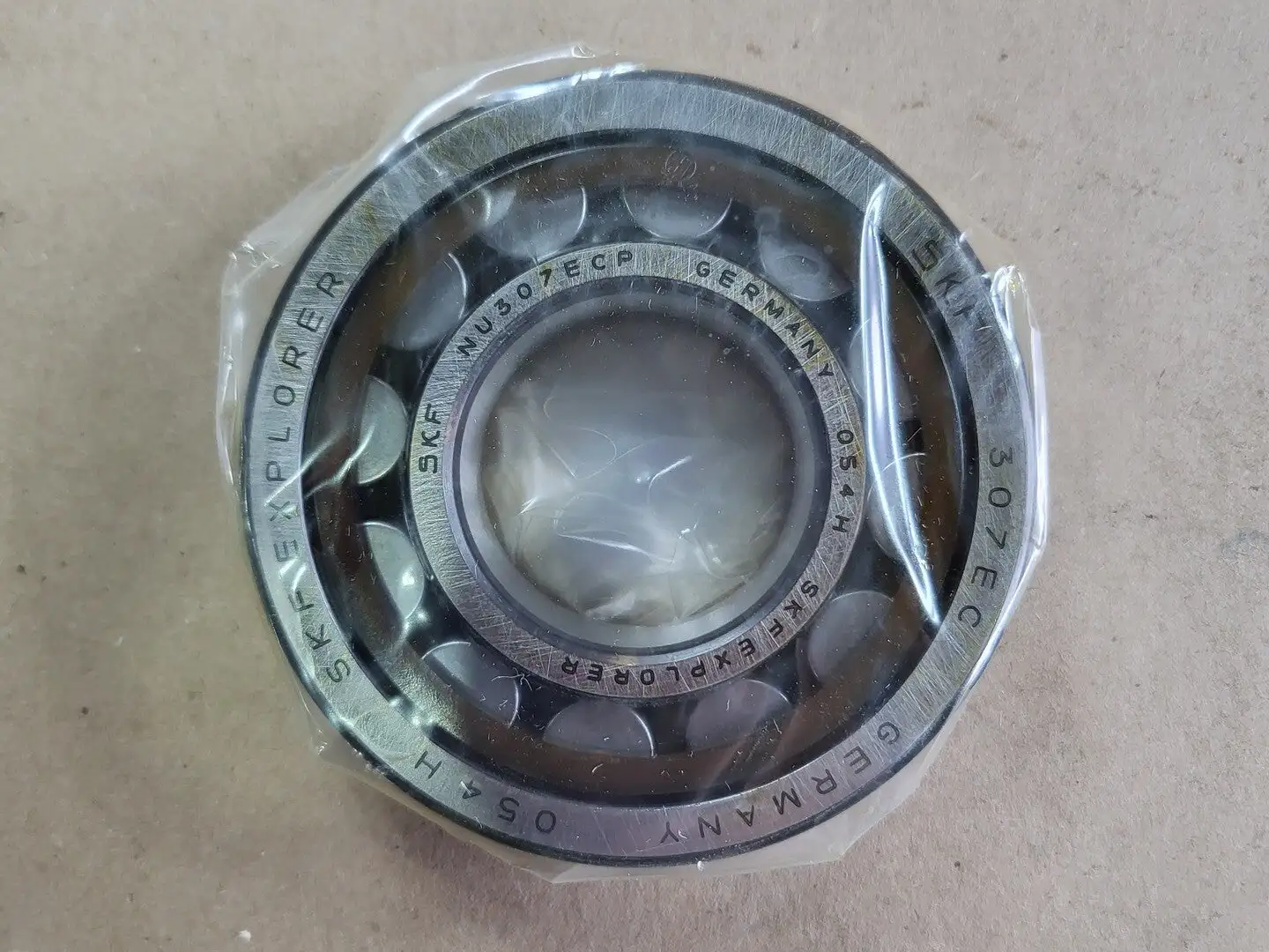 NEW SKF NU 307 ECP