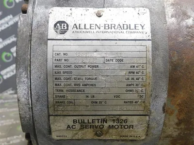 Allen Bradley 1326AB-C1E-11 AC Servo Motor 2.6kW 3000RPM Damaged Connectors Used