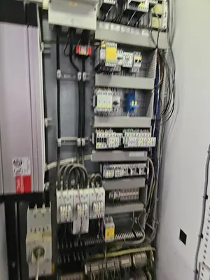USED HOSOKAWA TWO-STAGE PLASTIC SHREDDING AND GRANULATION SYSTEM