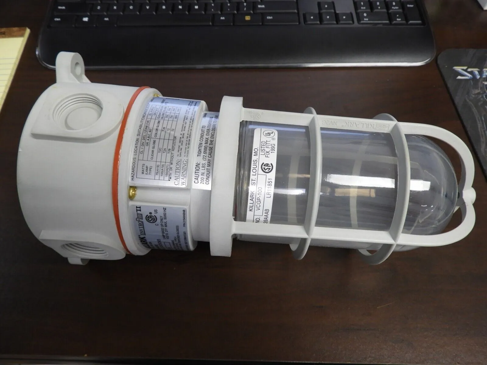 New | in-Stock Killark New Killark Commercial industrial Retail Caged Incandescent Light Fixture Lighting Illinois US | Falcon Restaurant Supply #1376389