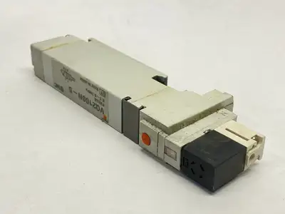Used SMC Pneumatic Compressed Air Solenoid Valve 5 Port Solenoid Valves Michigan US | Maverick Industrial Sales #1399821