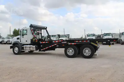 New | in-Stock 2026 MACK GRANITE 64BR Rolloff Trucks Texas US | Roll Off Truck World #1491889