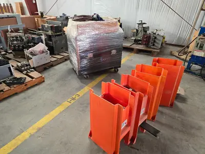 Used _UNKNOWN_ _UNKNOWN_ Circuit Breakers Indiana US | Myron Bowling Auctioneers Inc #1504007