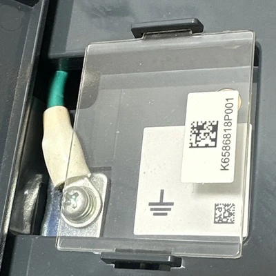 NEW Schneider Electric ATV212HD15N4