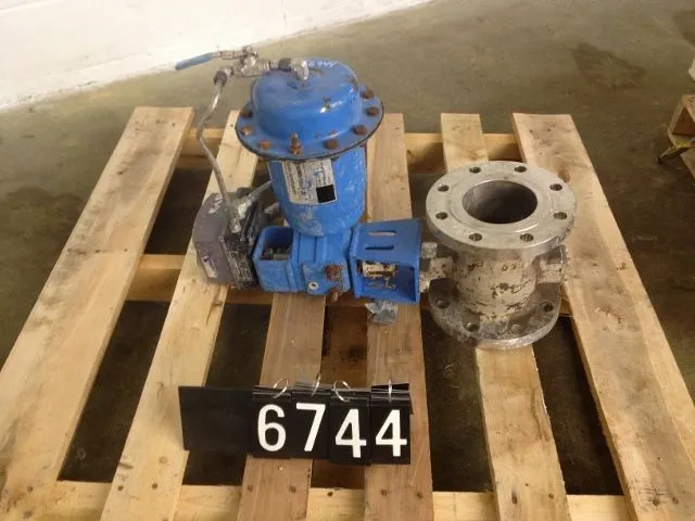 Neles Jamesbury  4"-150 V-Ball Control Valve