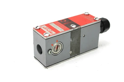 SNAP-LOCK EA-15030014 Limit Switch