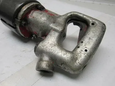 CHICAGO PNEUMATIC 331P3500 POWER VANE 8" MODEL A Casting Grinder 5/8"Dia Arbor