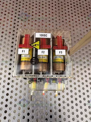 Used ALLEN BRADLEY 194R-NJ030P3 3-POLE, 30-AMPERE FUSED ROTARY DISCONNECT SWITCH Electronics & Components California US | Equipment Lab #1566564