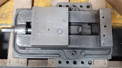 KURT D60 Vises | Machinery Central (1)