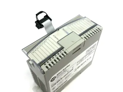 USED ALLEN-BRADLEY SER. A MICROLOGIX 16-POINT D/O SOURCE OUTPUT MODULE