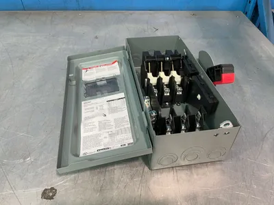Used SCHNEIDER ELECTRIC VHU361 Switchgears Ohio US | HGR 24 #1272685