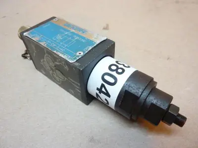 USED VICKERS DGMX2-3-PP-CW-S-40