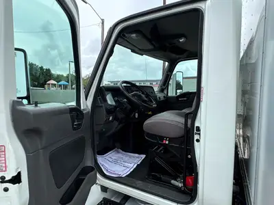 Used 2021 INTERNATIONAL MV607 Box trucks Florida US | Truck and Van Outlet #1509199