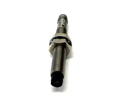 Used Omron E2B-S08LN04-MC-B1 Proximity Sensors Michigan US | Maverick Industrial Sales #1394339