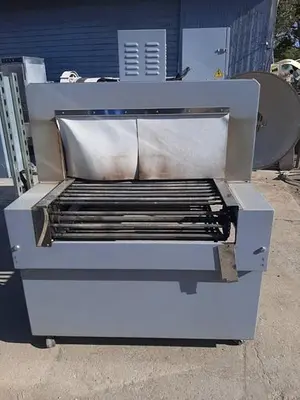 USED LD MACHINERY SEALER: LB-900 AND SHRINK TTUNNEL: LC-1500